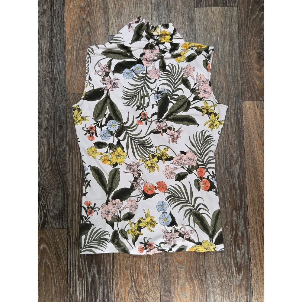 Carmen Marc Valvo Women White Tropical Floral Twist Front V-Neck Sleeveless Top - Picture 4 of 4